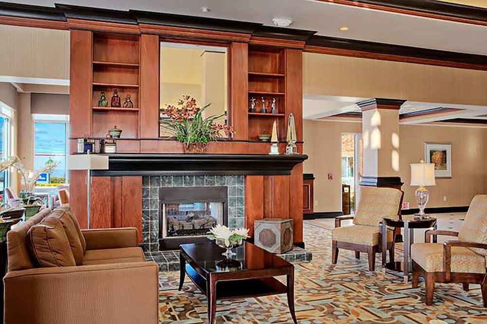 Hilton Garden Inn Меррилвилл Экстерьер фото