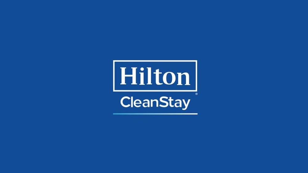 Hilton Garden Inn Меррилвилл Экстерьер фото