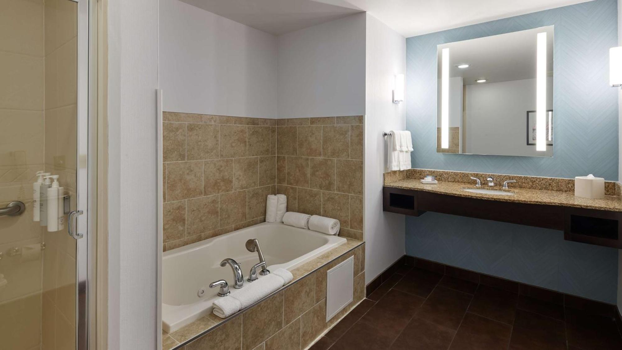 Hilton Garden Inn Меррилвилл Экстерьер фото