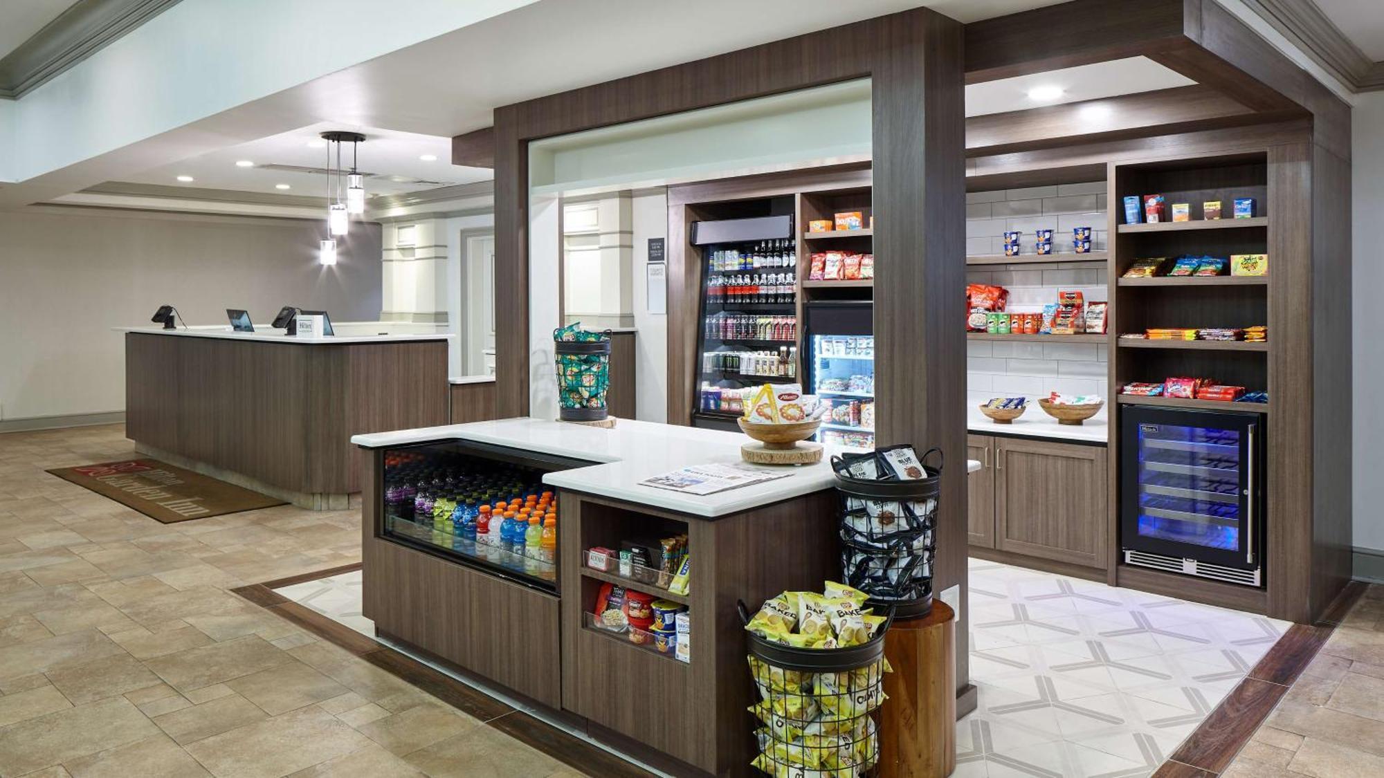 Hilton Garden Inn Меррилвилл Экстерьер фото