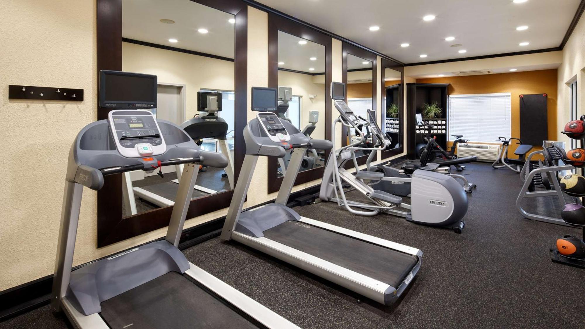 Hilton Garden Inn Меррилвилл Экстерьер фото